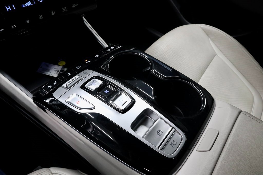 Used 2024 Hyundai Tucson Limited image 37