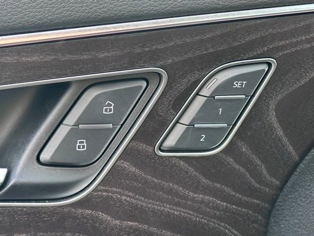 Used 2023 Audi Q8 Prestige image 20