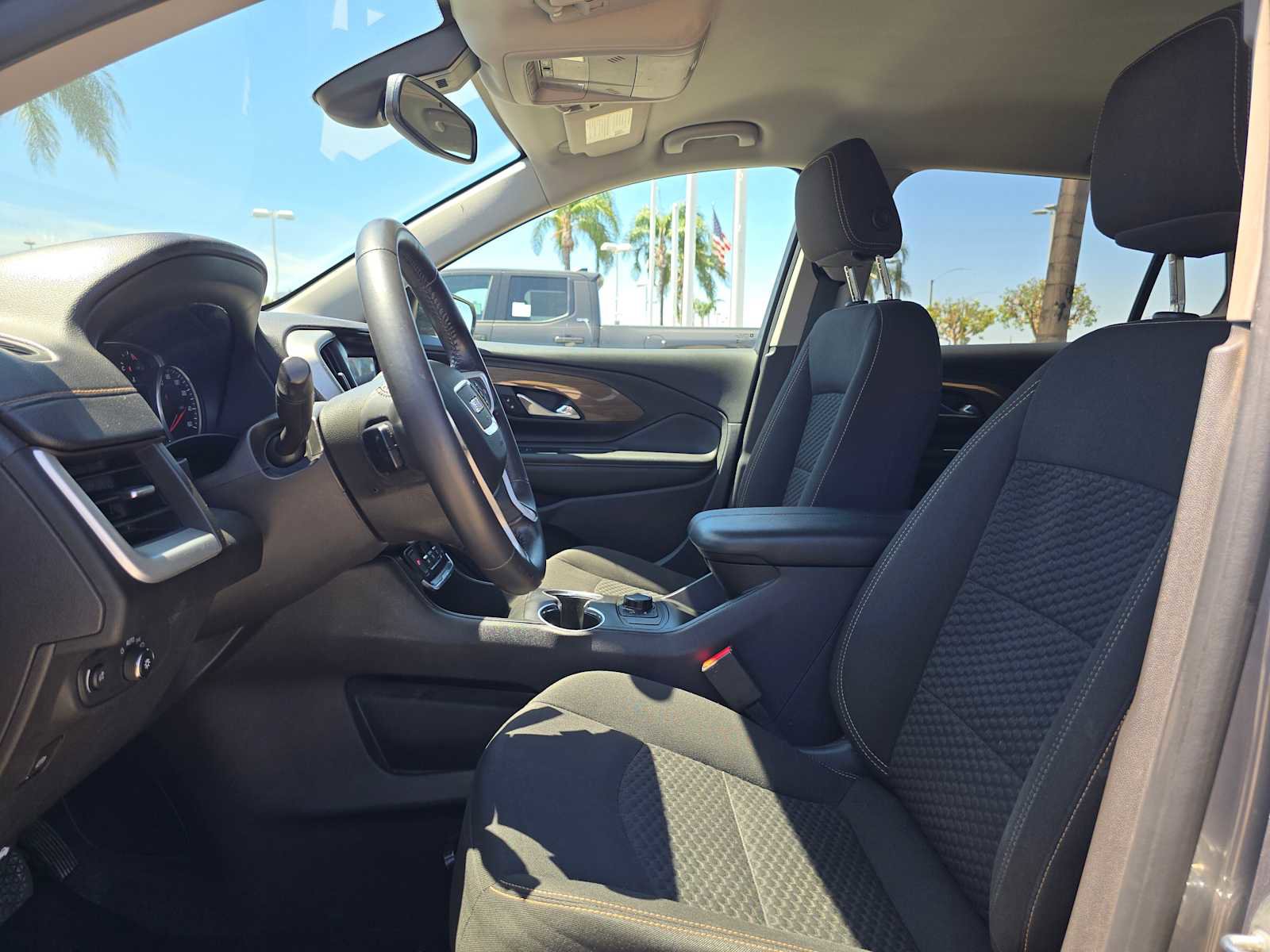 Used 2021 GMC Terrain SLE w/ Elevation Edition AWD/4WD image 23