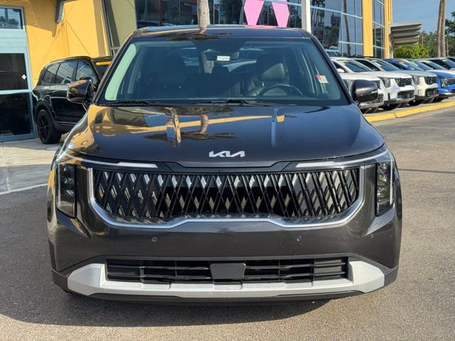 Used 2025 Kia Carnival FWD image 7