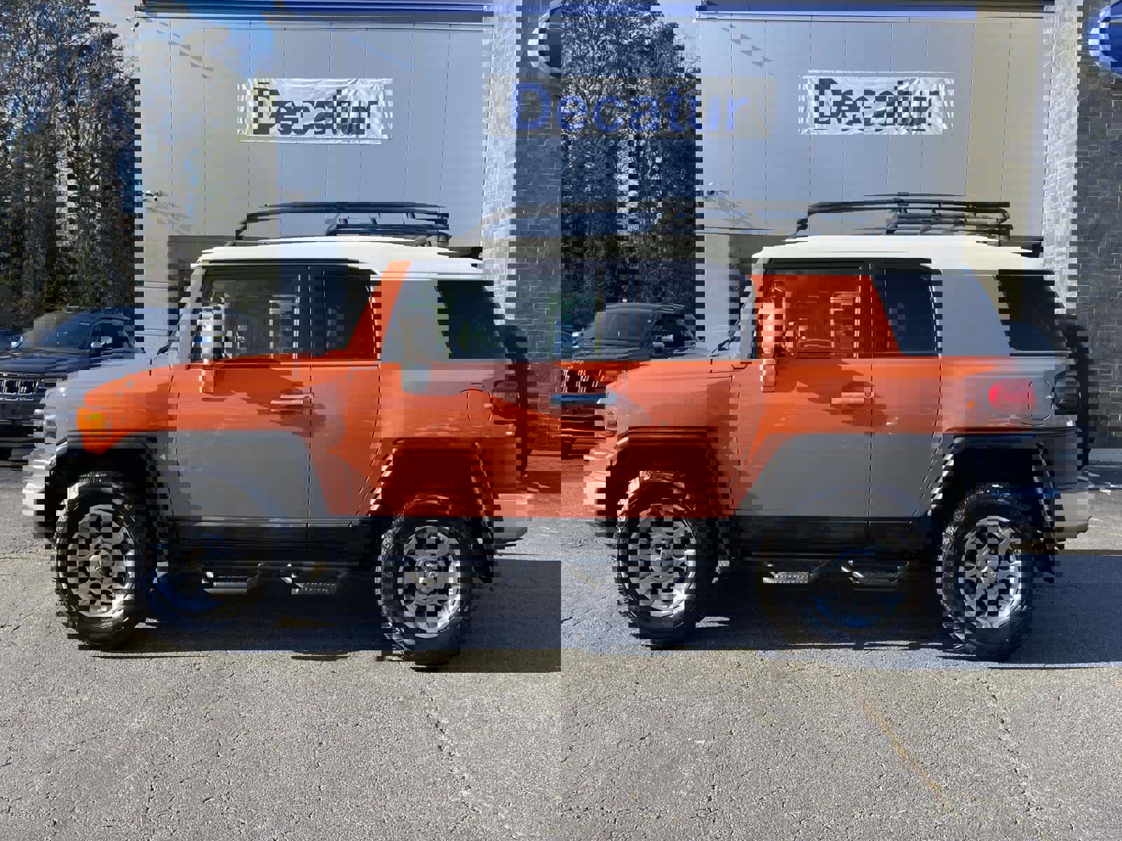 Used 2013 Toyota FJ Cruiser 2WD image 2