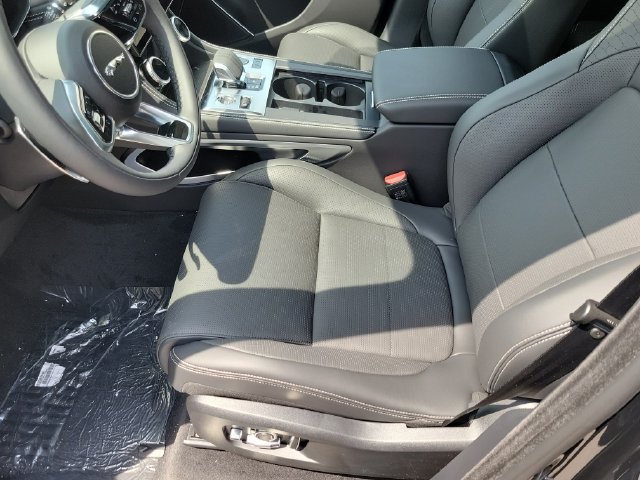 Used 2026 Jaguar F-PACE R-Dynamic S AWD/4WD image 21
