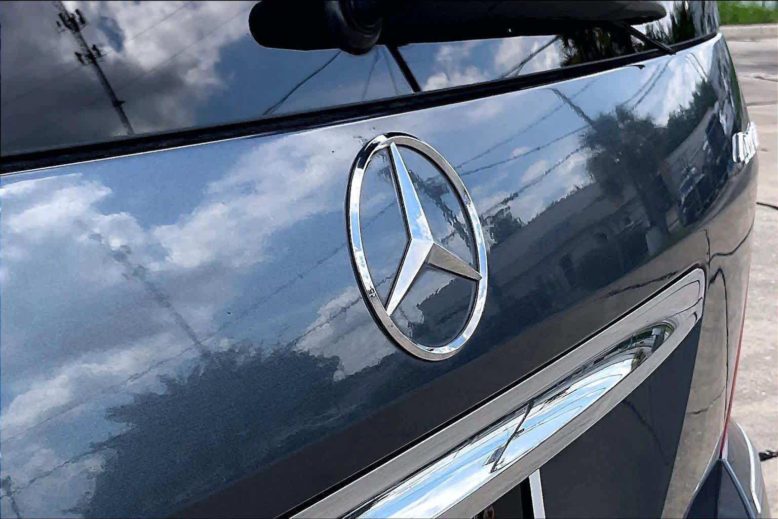 Used 2012 Mercedes-Benz GL 450 4MATIC image 26