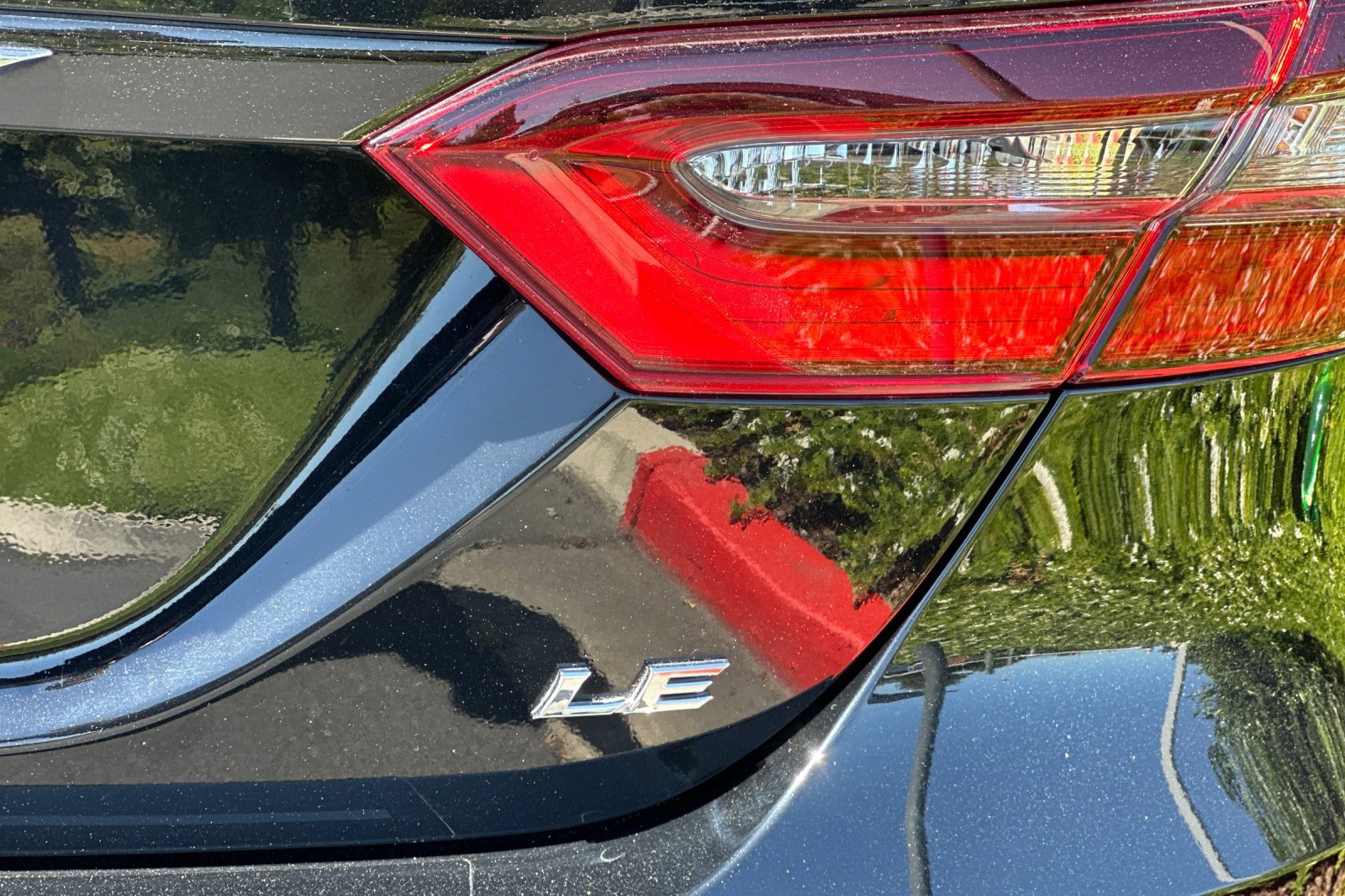 Used 2023 Toyota Camry LE w/ Convenience Package image 35