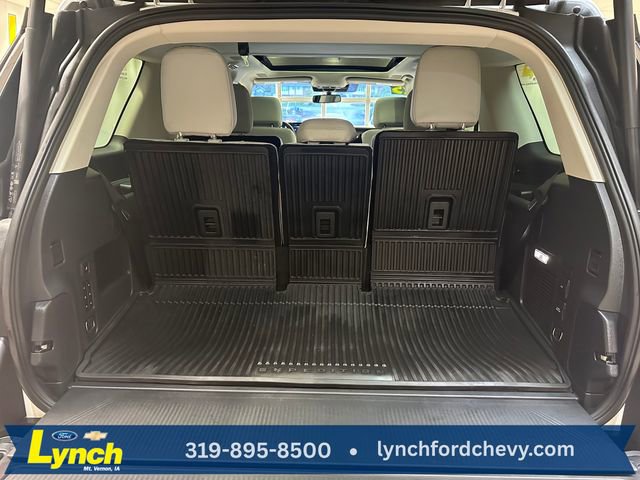 Used 2025 Ford Expedition Platinum w/ Driver's Package AWD/4WD image 25