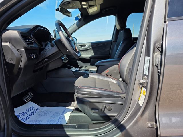 Used 2024 Ford Escape ST-Line w/ Tech Pack #1 image 4