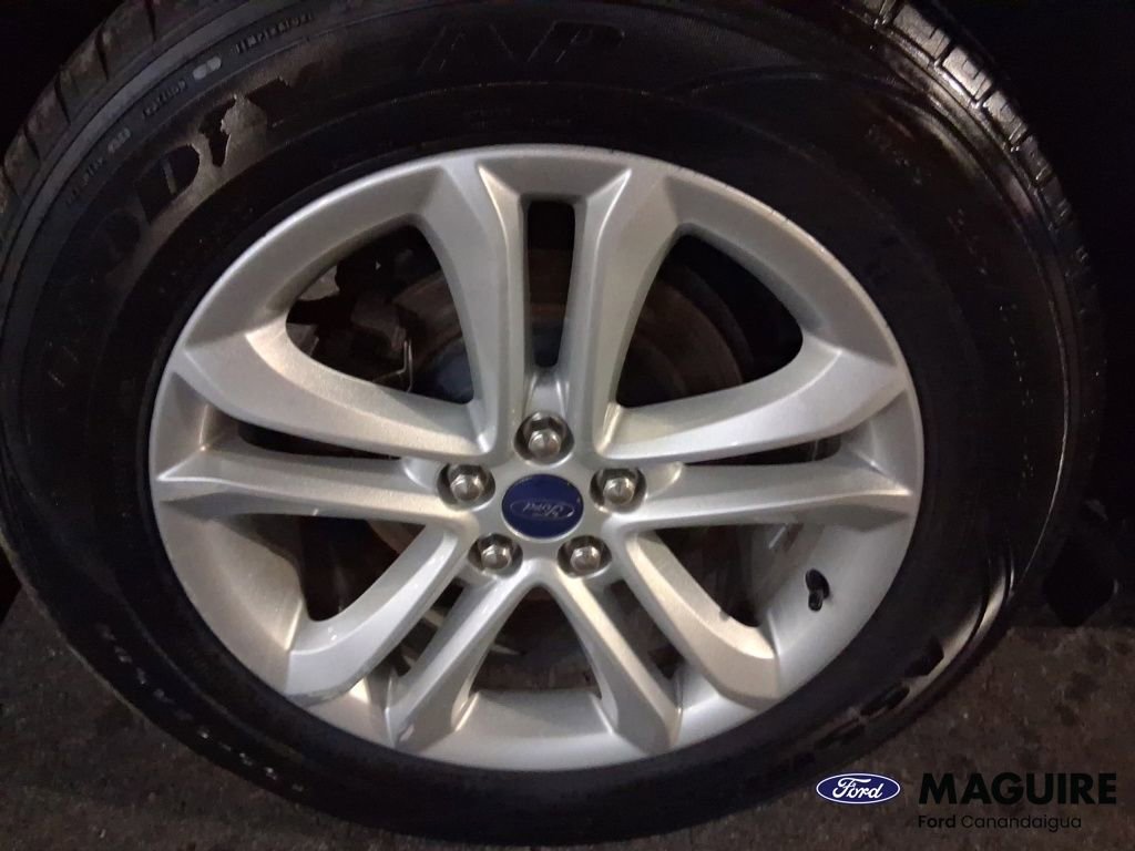 Used 2019 Ford Edge SEL w/ Equipment Group 201A image 25