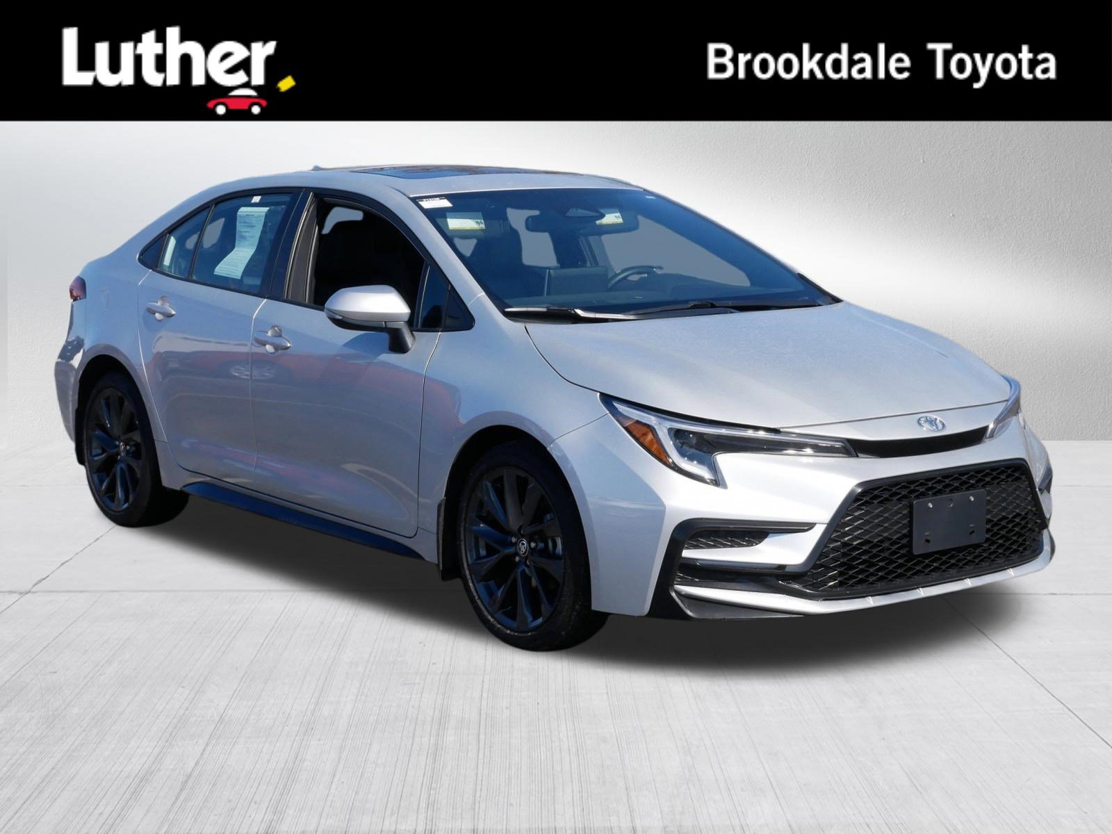 Certified 2025 Toyota Corolla XSE image 1