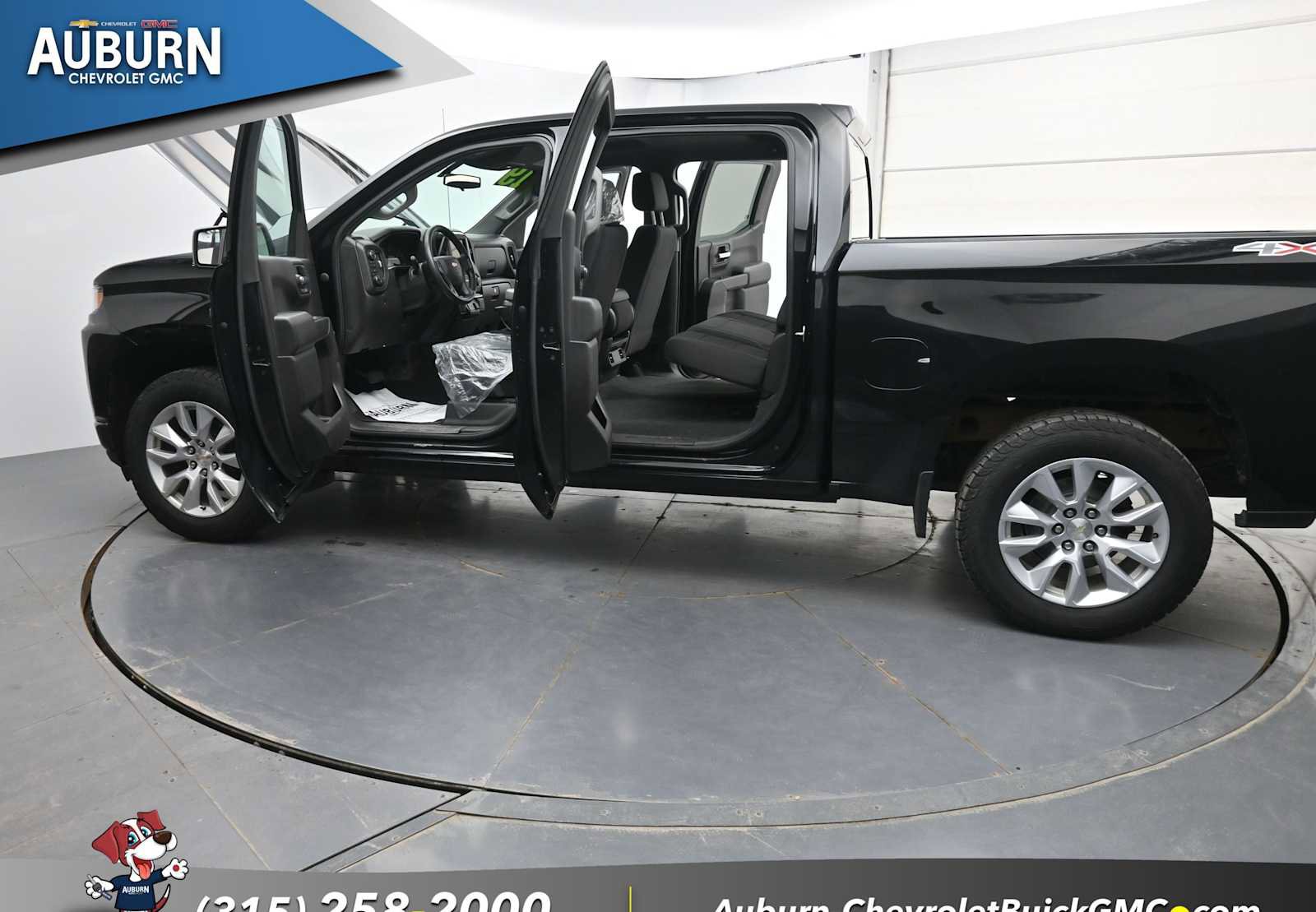 Used 2019 Chevrolet Silverado 1500 Custom w/ Custom Convenience Package AWD/4WD image 35