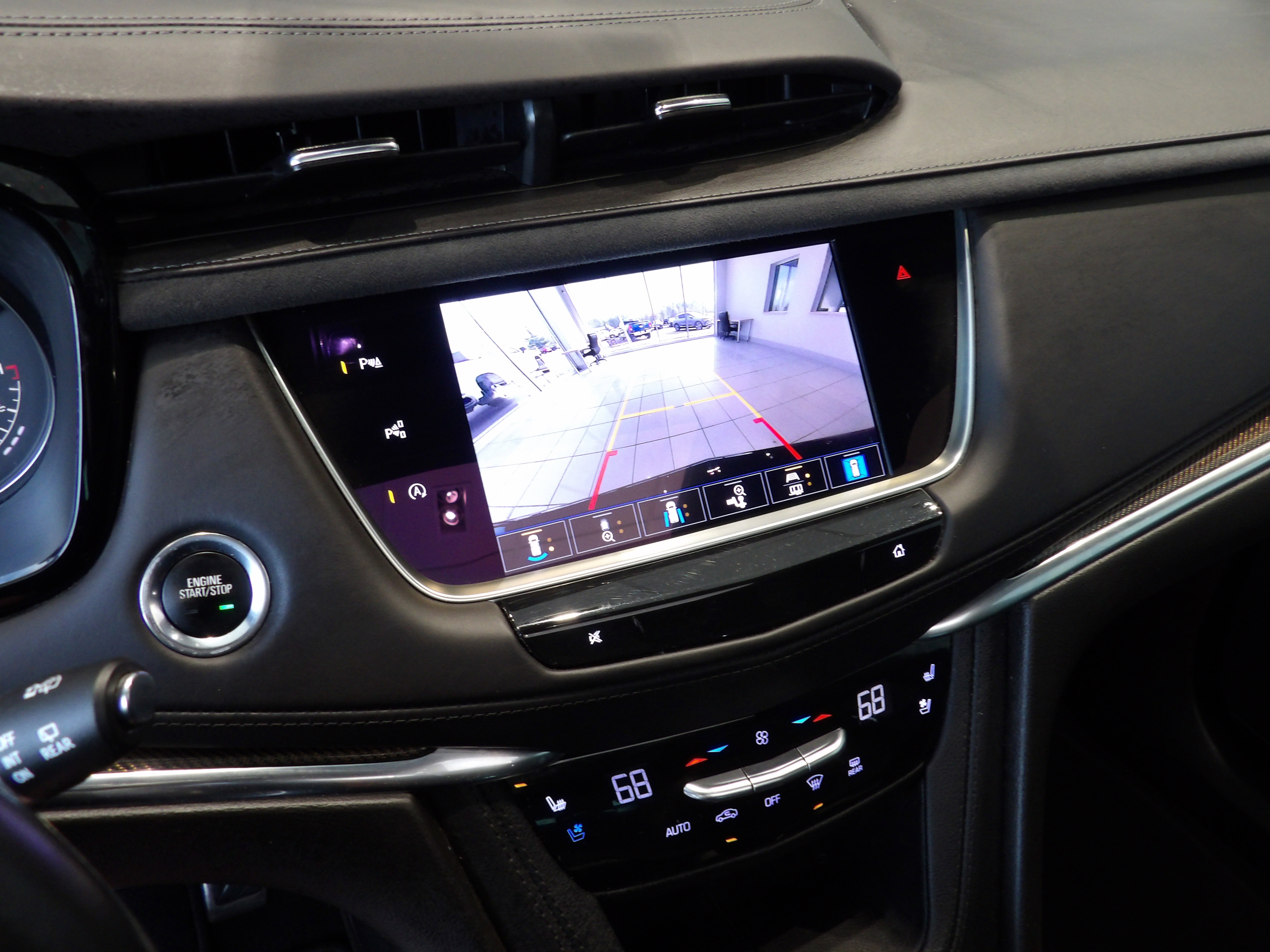 Used 2022 Cadillac XT5 Sportv w/ Platinum Package AWD/4WD image 15