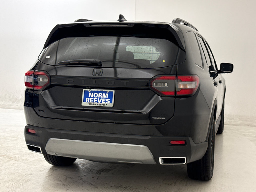 New 2026 Honda Pilot Touring image 9