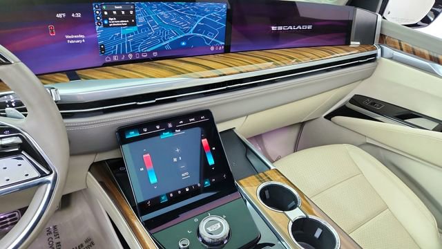 Used 2025 Cadillac Escalade Sport Platinum w/ LPO, Floor Liner Package image 48