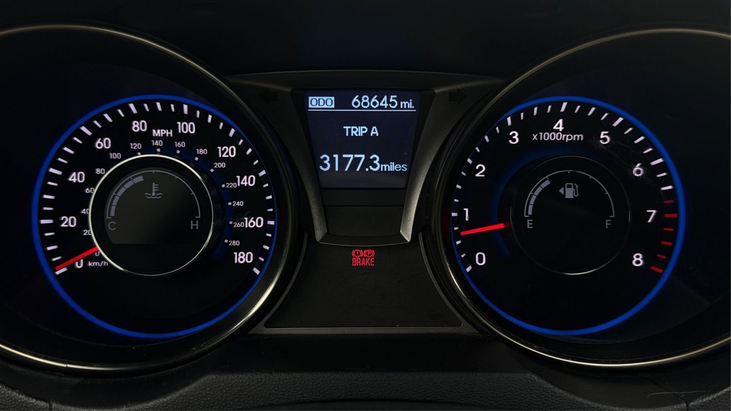 Used 2014 Hyundai Genesis 3.8 RWD image 11