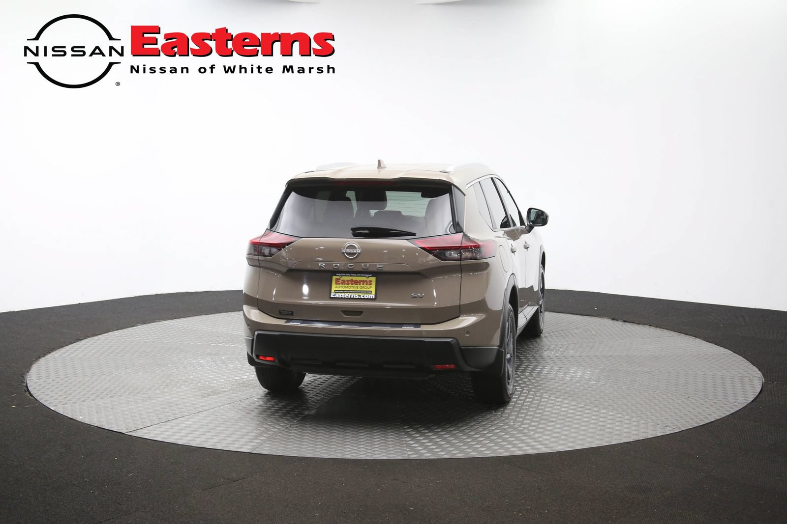 Used 2024 Nissan Rogue SV w/ SV Premium Package FWD image 38