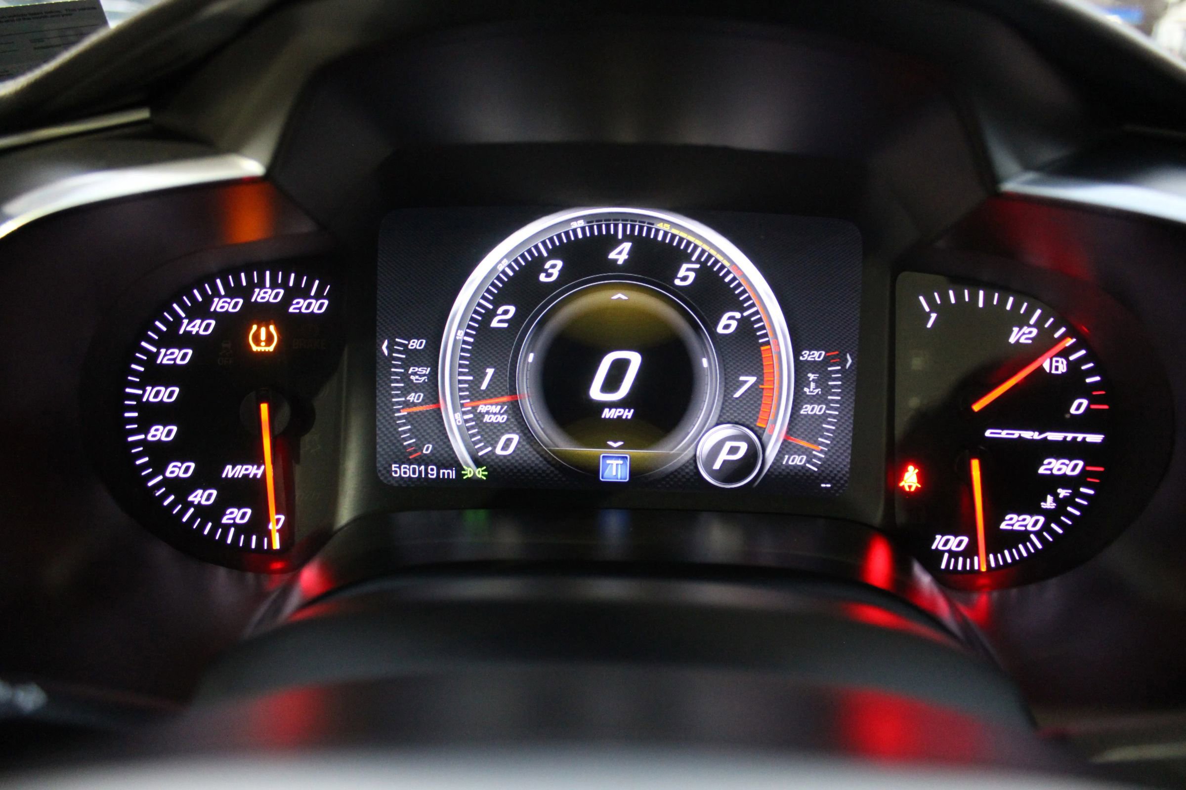 Used 2015 Chevrolet Corvette Stingray Coupe image 12