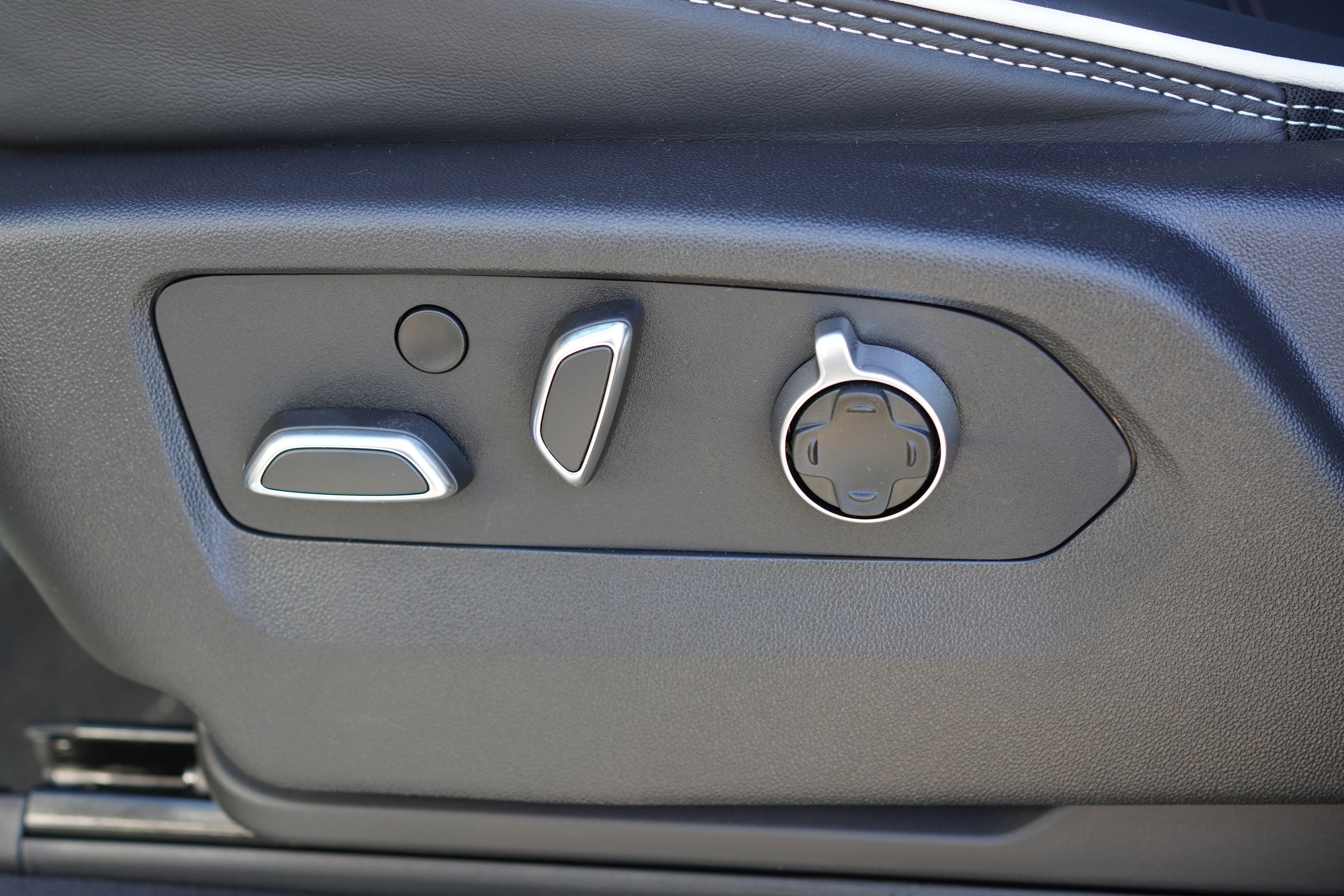 New 2026 GMC Sierra 1500 AT4X image 32