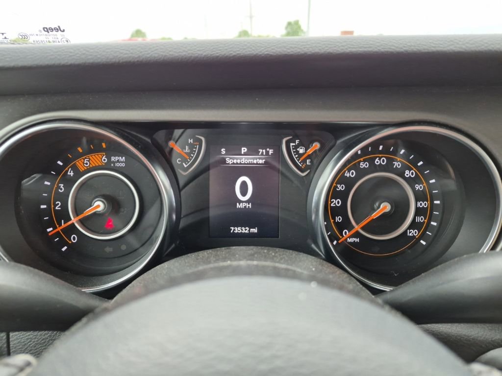 Used 2022 Jeep Gladiator Willys AWD/4WD image 16