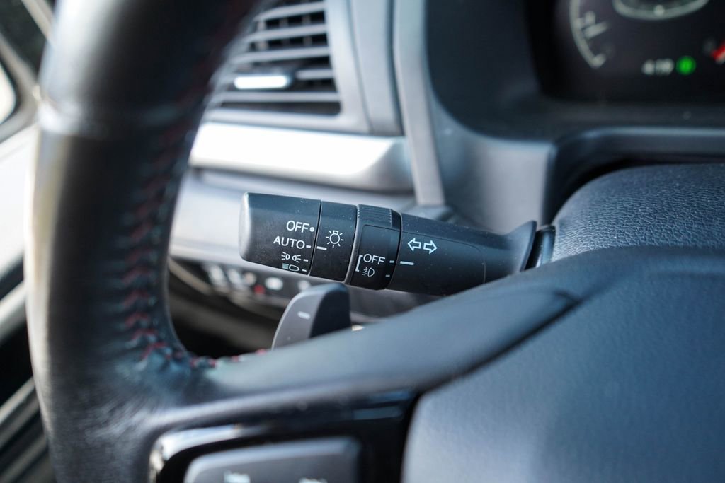 Used 2025 Honda Odyssey Sport-L image 33