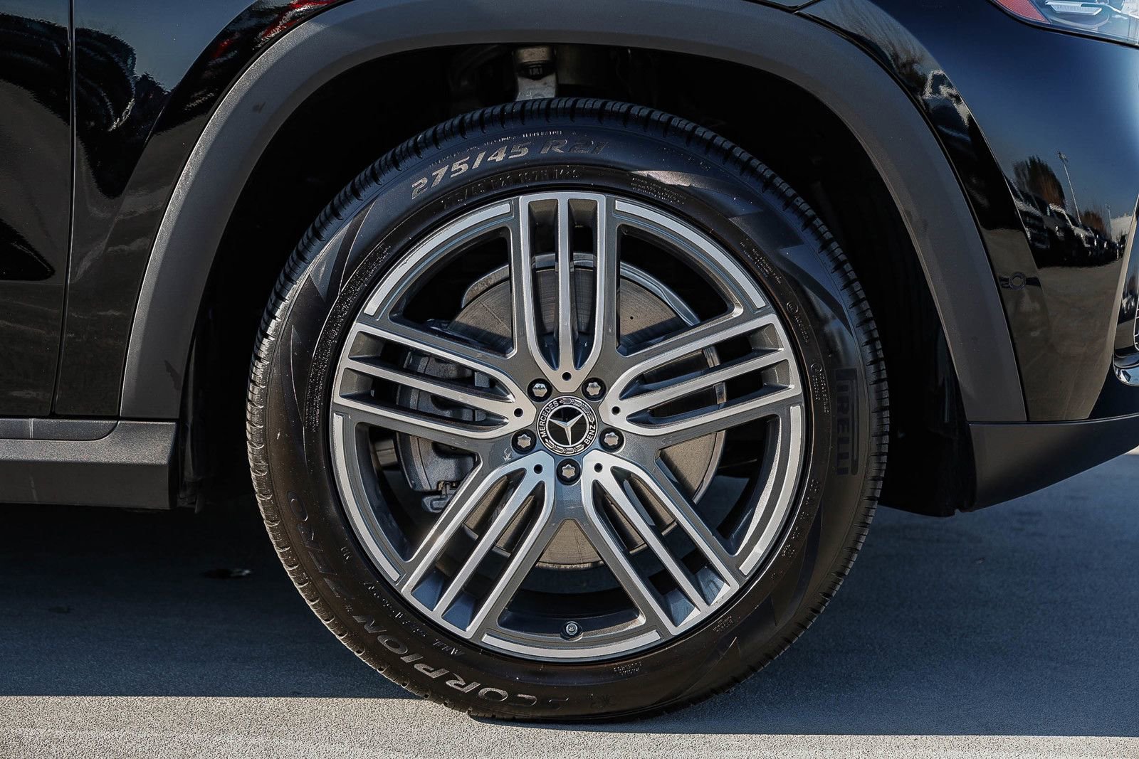 Certified 2025 Mercedes-Benz GLS 450 4MATIC image 9