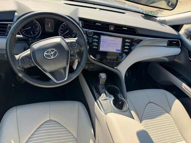 Certified 2019 Toyota Camry SE FWD image 9