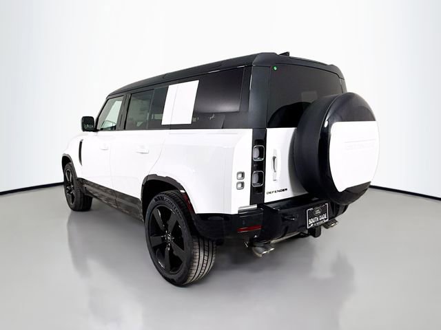 Certified 2025 Land Rover Defender 110 V8 image 7