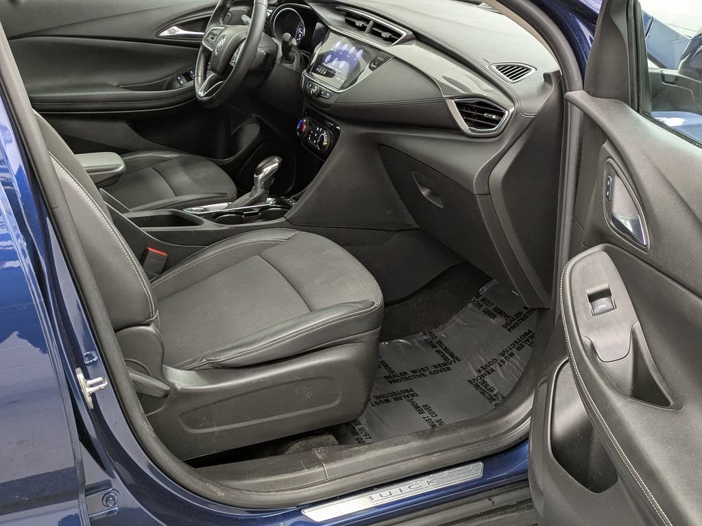 Used 2023 Buick Encore GX Preferred w/ Cold Weather Comfort Package AWD/4WD image 17