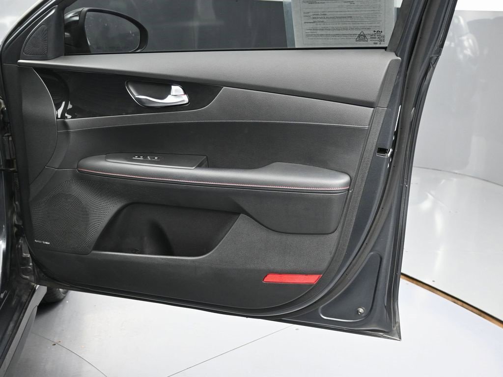 Used 2022 Kia Forte GT image 38