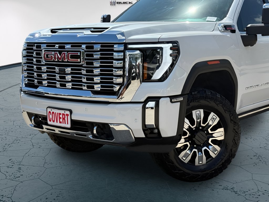 Used 2025 GMC Sierra 2500 Denali w/ Denali Reserve Package AWD/4WD image 2