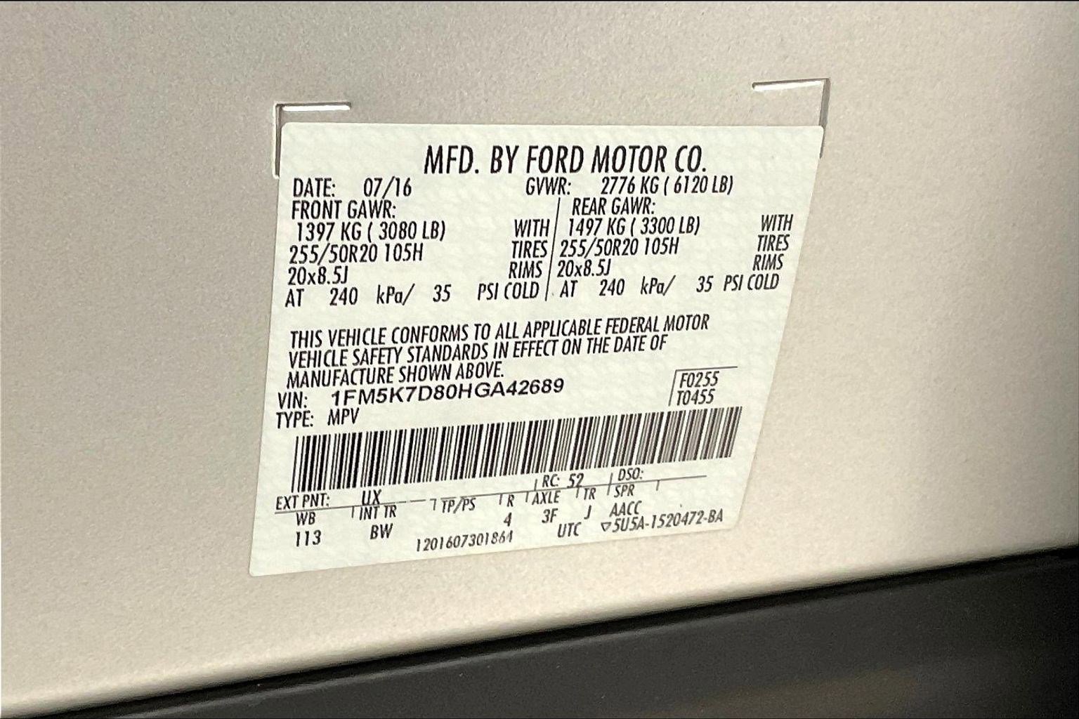 Used 2017 Ford Explorer XLT w/ Equipment Group 202A FWD image 18