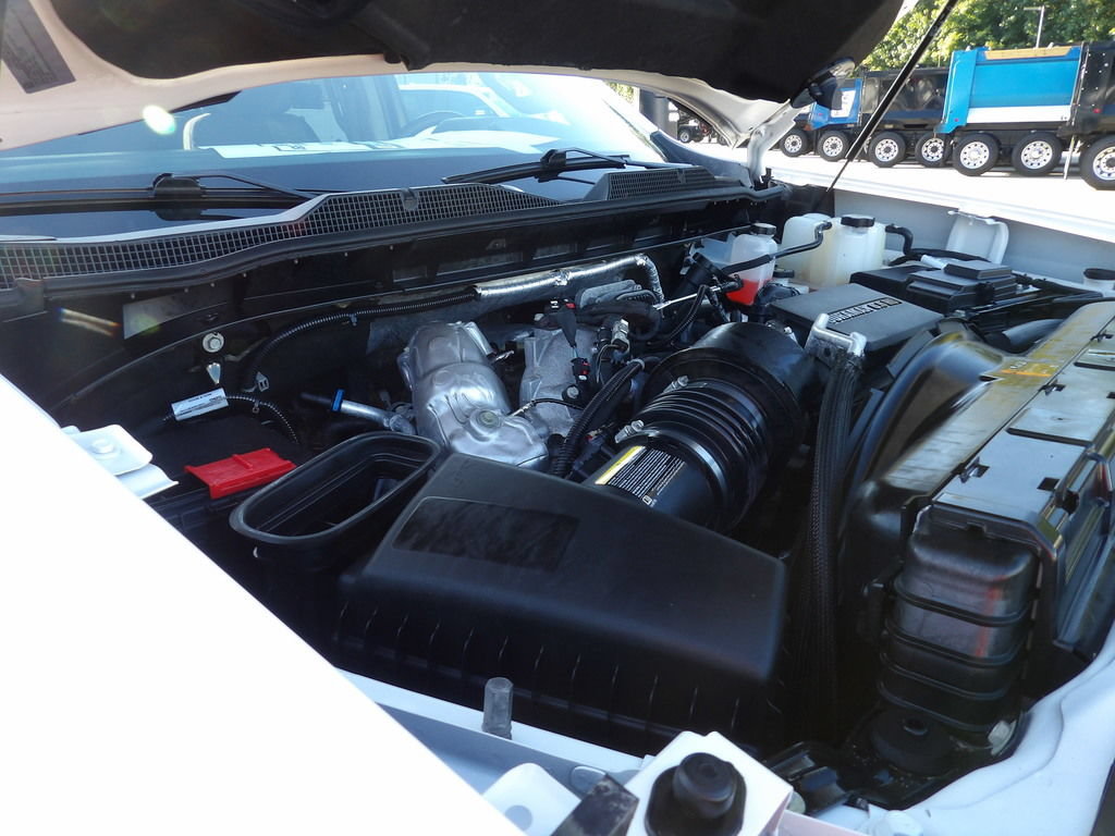 Used 2025 Chevrolet Silverado 3500 LT w/ Safety Package AWD/4WD image 46