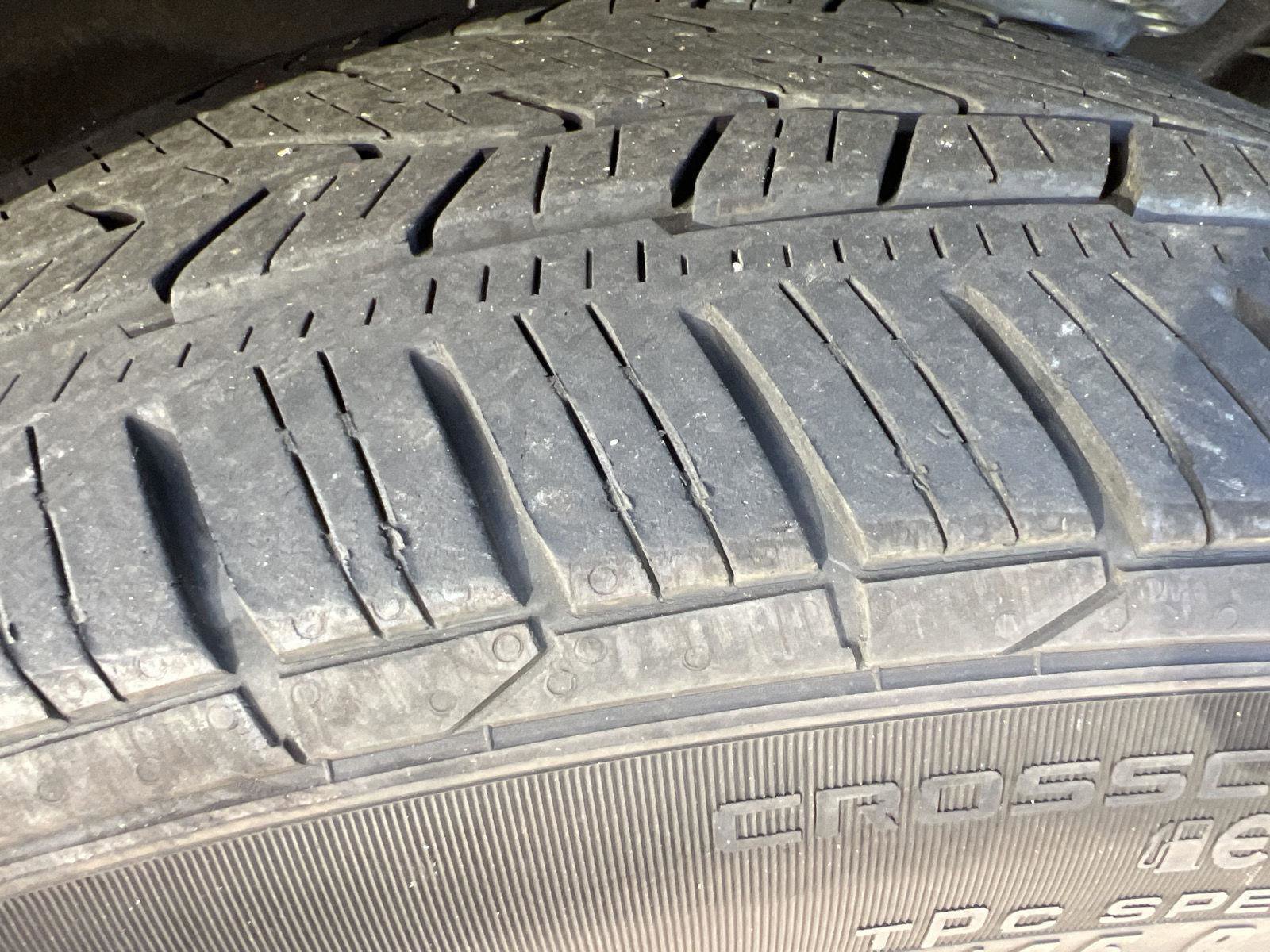 Used 2024 Chevrolet Traverse RS image 43