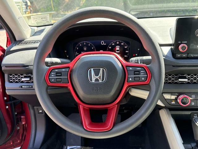 Used 2025 Honda Accord SE image 19