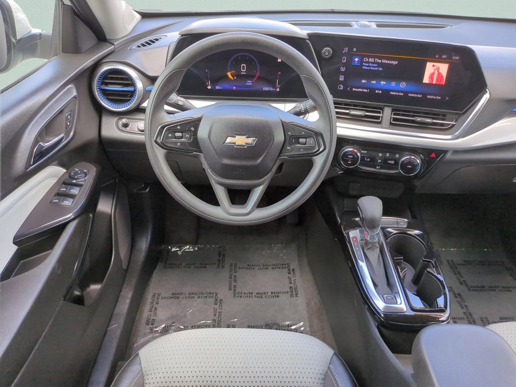 Used 2024 Chevrolet Trax LT image 13