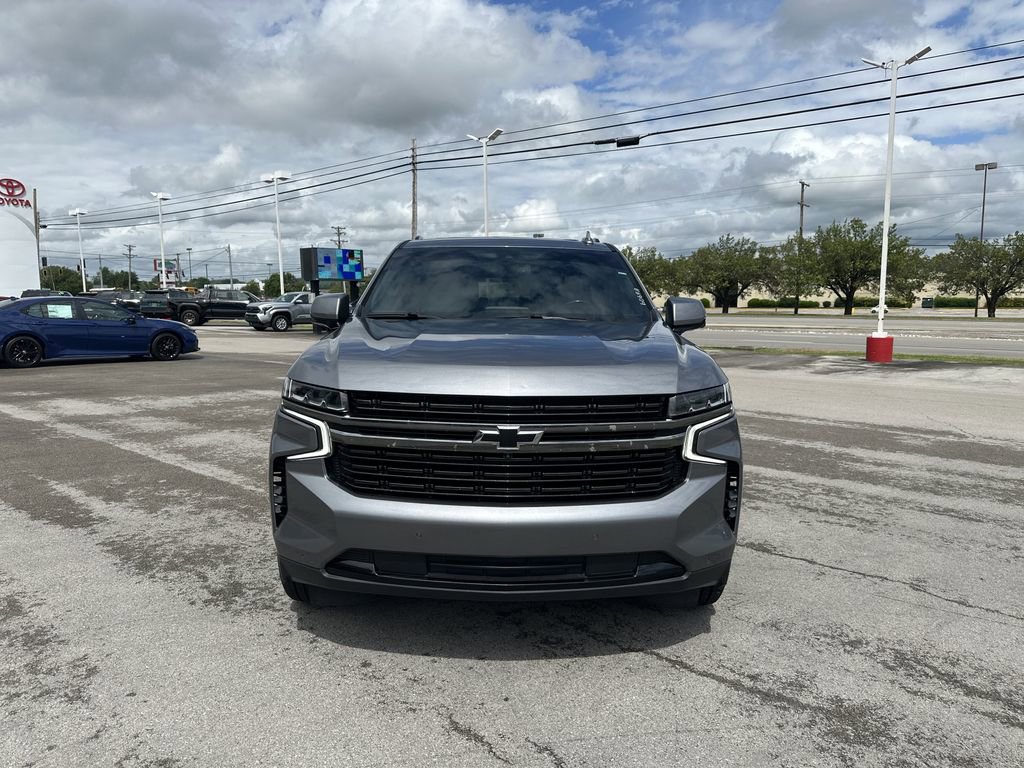 Used 2021 Chevrolet Suburban RST w/ Luxury Package AWD/4WD image 2