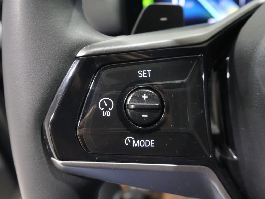 Used 2024 BMW 530i xDrive AWD/4WD image 31