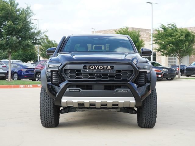 Used 2024 Toyota Tacoma 4x4 Double Cab Hybrid image 2