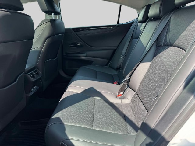 Certified 2020 Lexus ES 350 w/ Premium Package FWD image 15