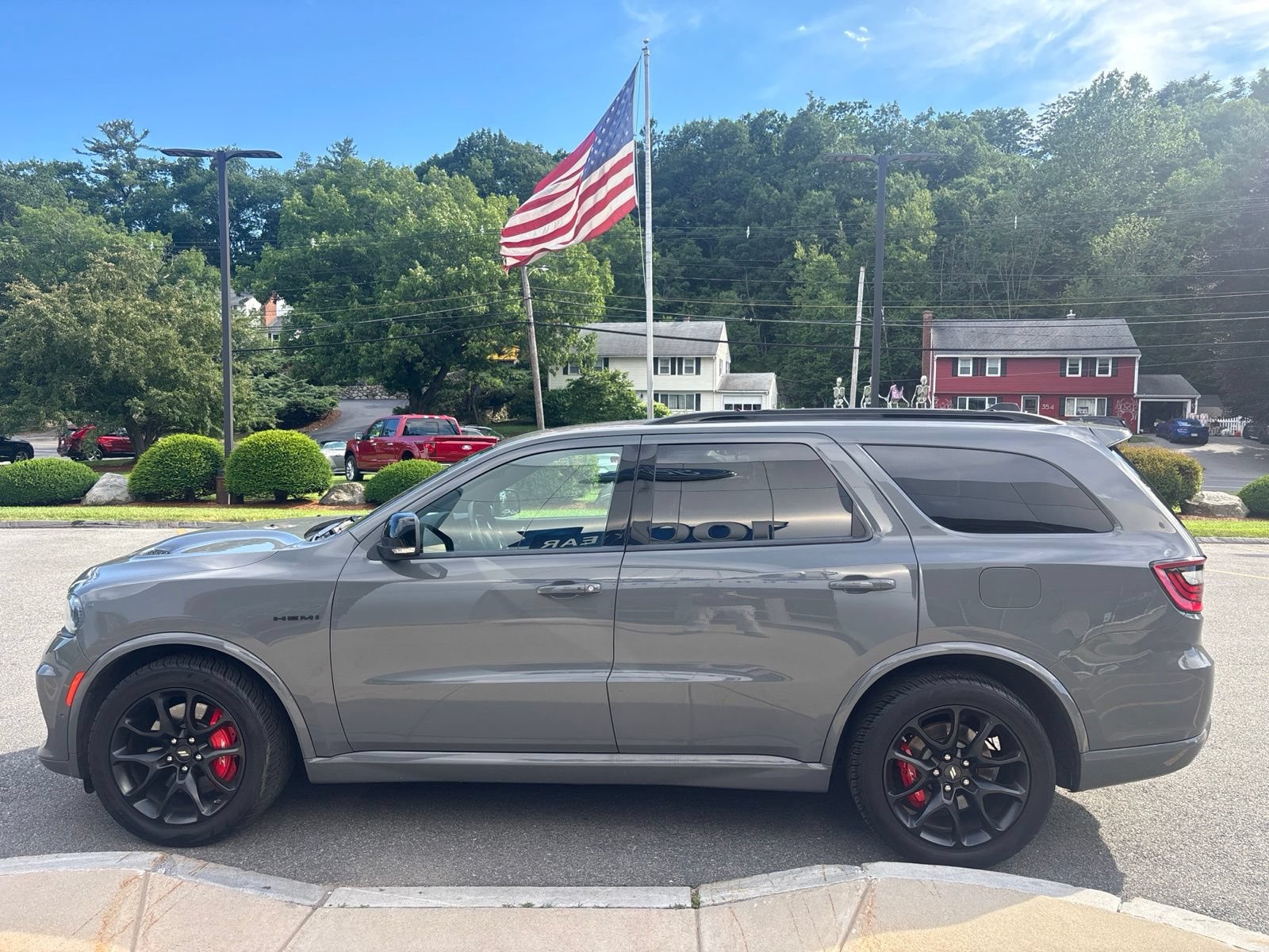 Used 2023 Dodge Durango R/T w/ Tow 'N Go Package AWD/4WD image 7