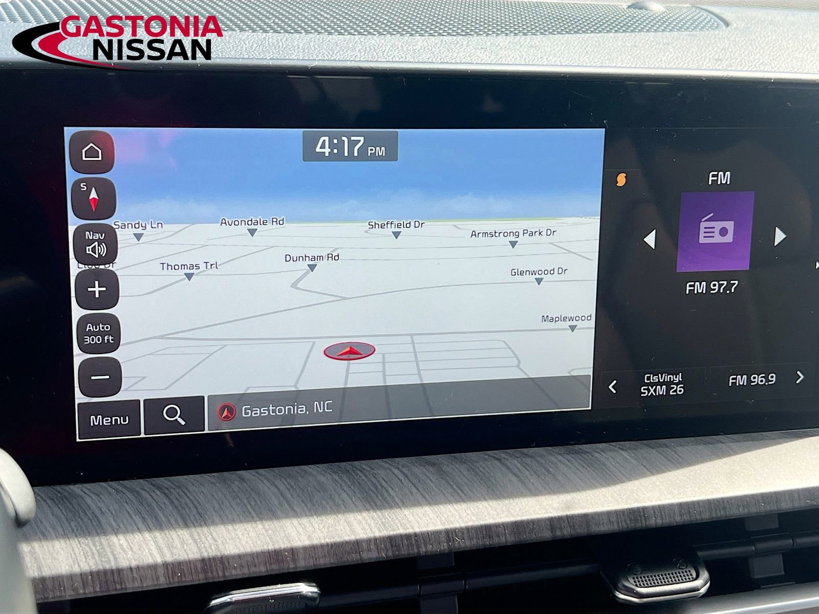 Used 2023 Kia Telluride EX w/ EX Captain's Chair Package image 17