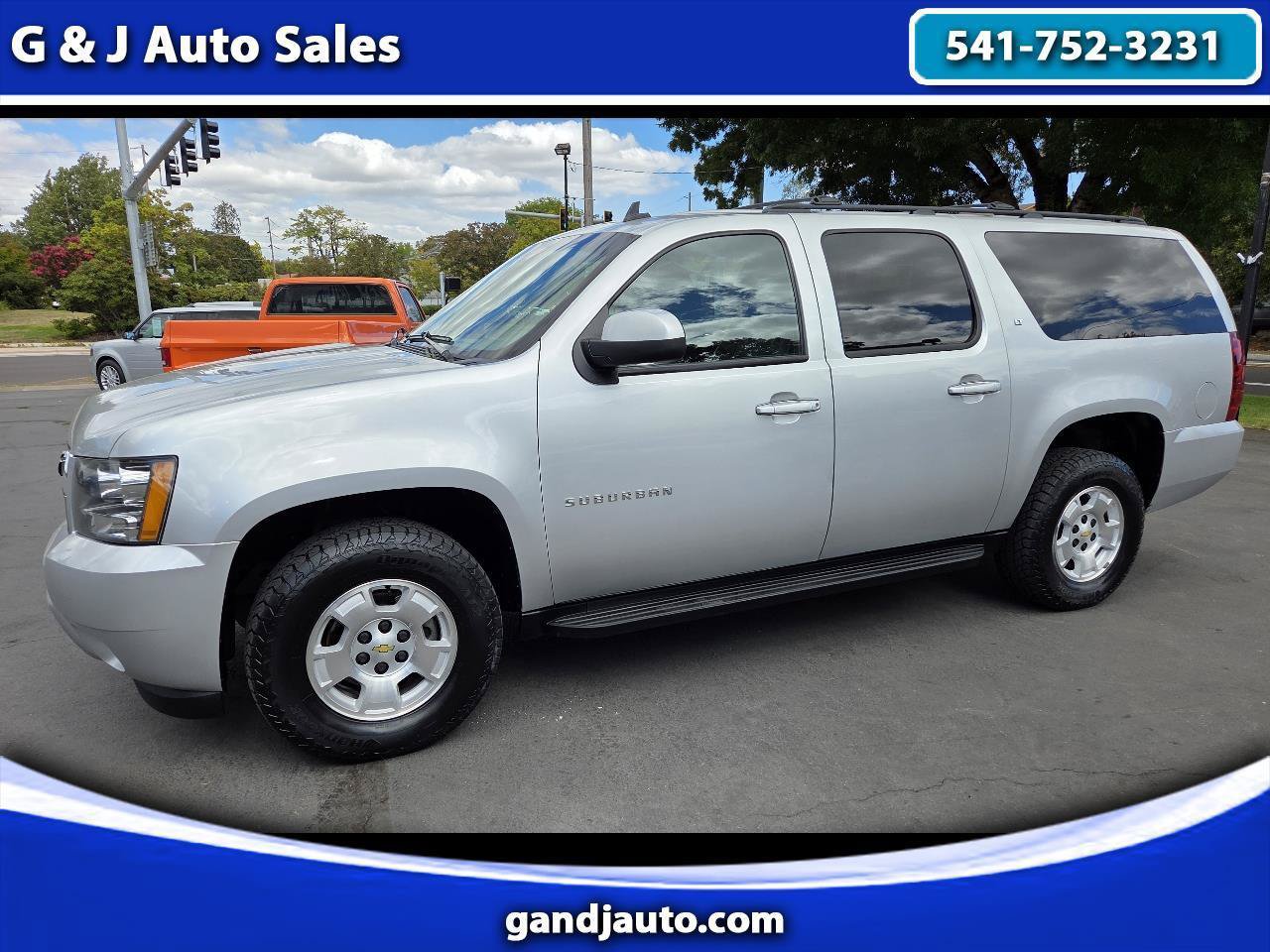 Used 2012 Chevrolet Suburban LT w/ Luxury Package AWD/4WD image 1