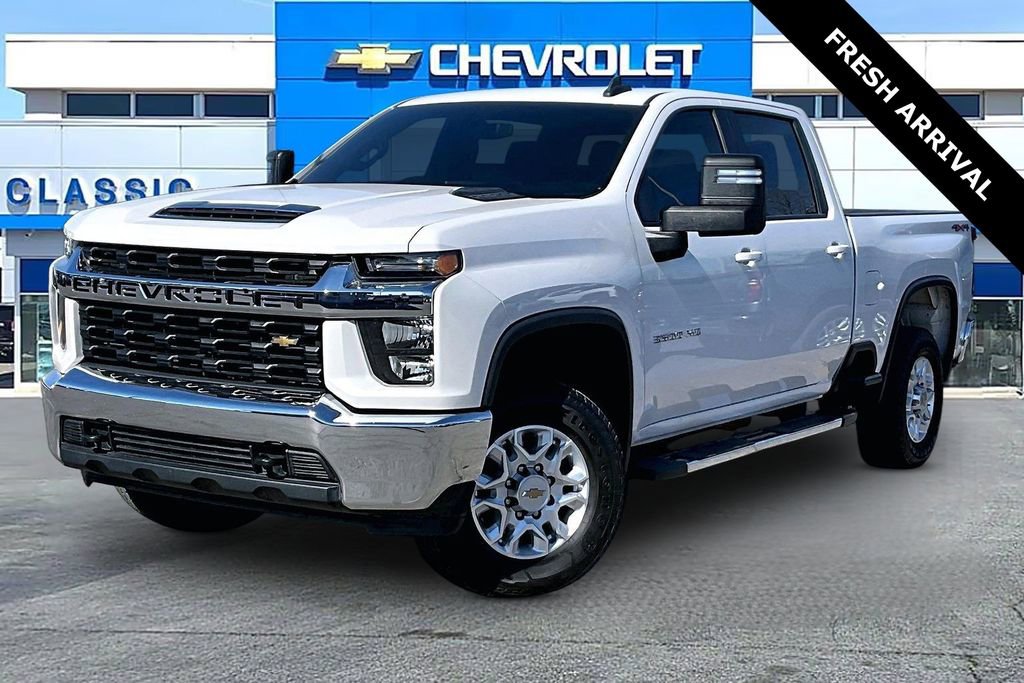 Used 2023 Chevrolet Silverado 3500 LT w/ Remote Start Package image 3