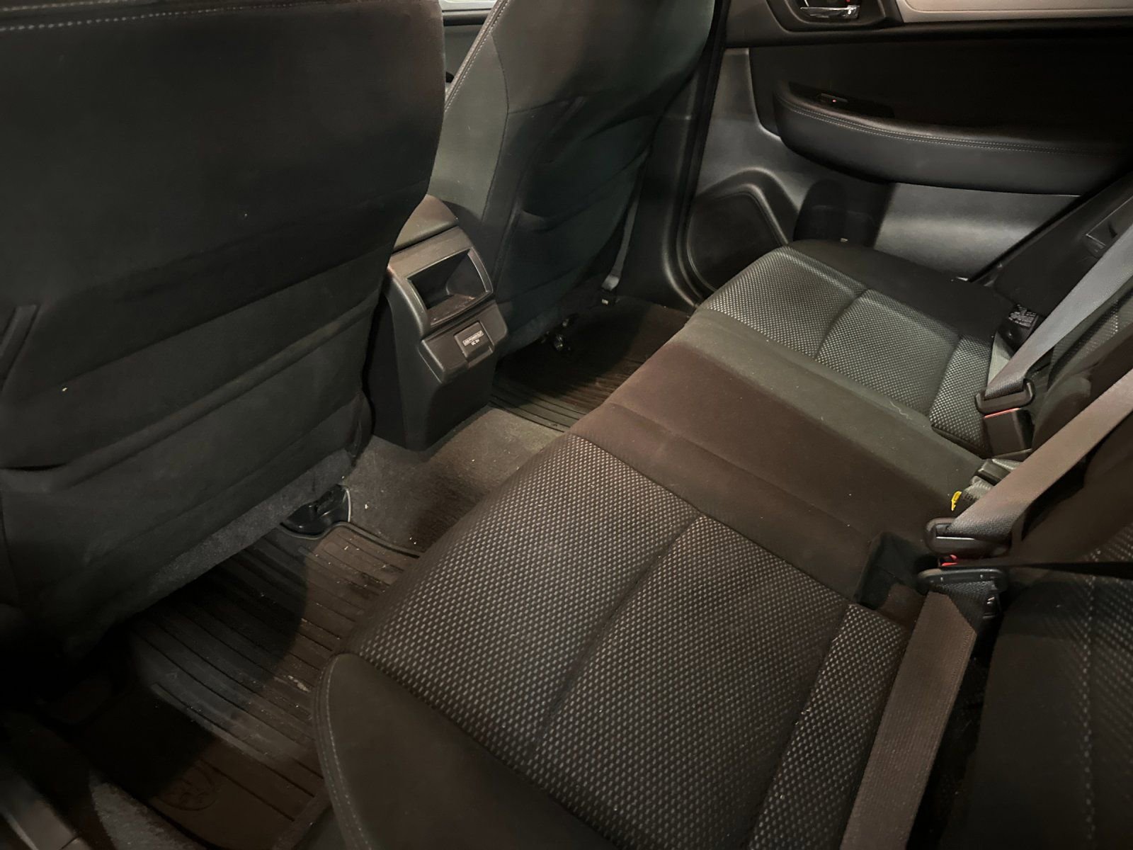 Used 2018 Subaru Outback 2.5i Premium image 11