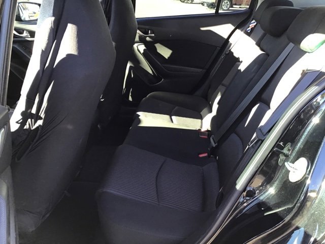 Used 2016 MAZDA MAZDA3 i Touring w/ Popular Equipment Package image 15