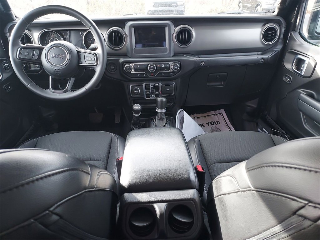 Used 2023 Jeep Gladiator Sport image 10