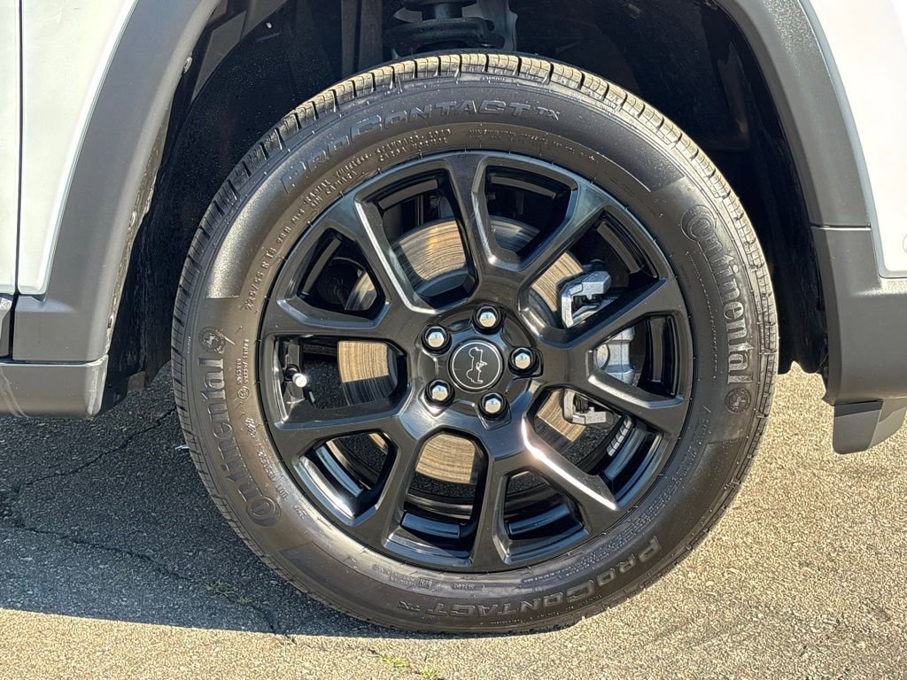 Used 2025 Jeep Compass Latitude w/ Convenience Group image 28