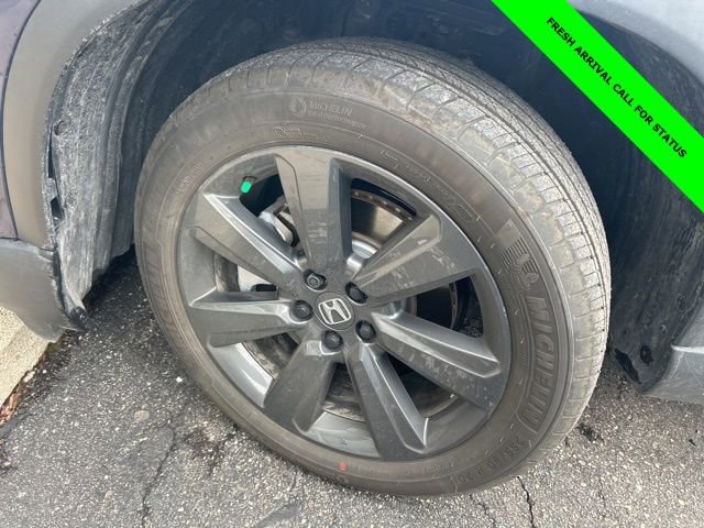 Used 2025 Honda Pilot Sport image 11