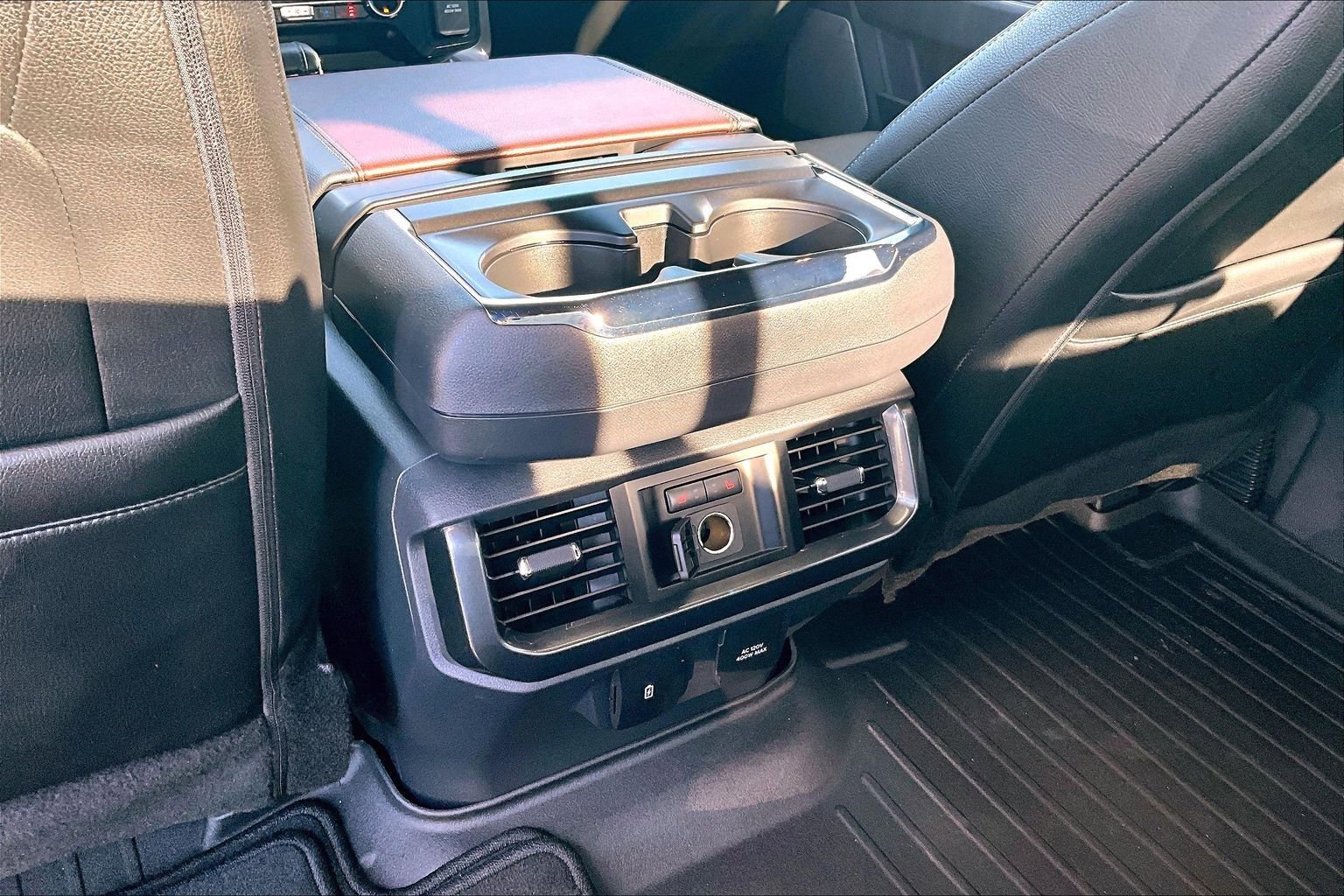 Used 2022 Ford F150 Lariat w/ Equipment Group 502A High image 11