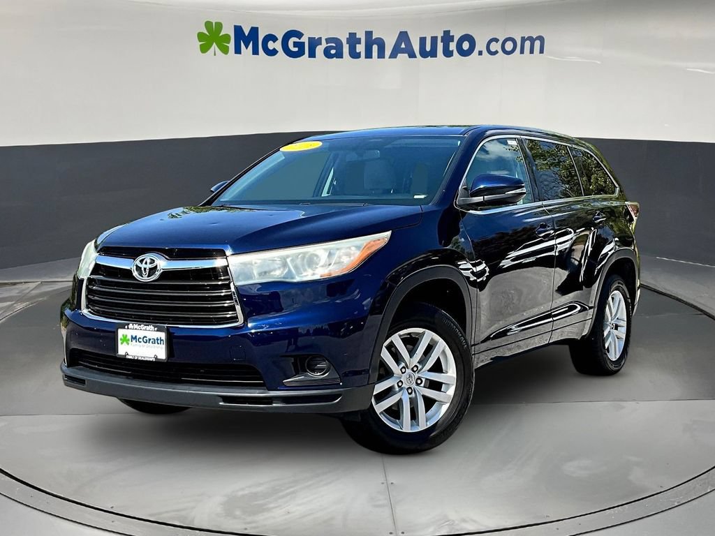 Used 2015 Toyota Highlander LE FWD image 3