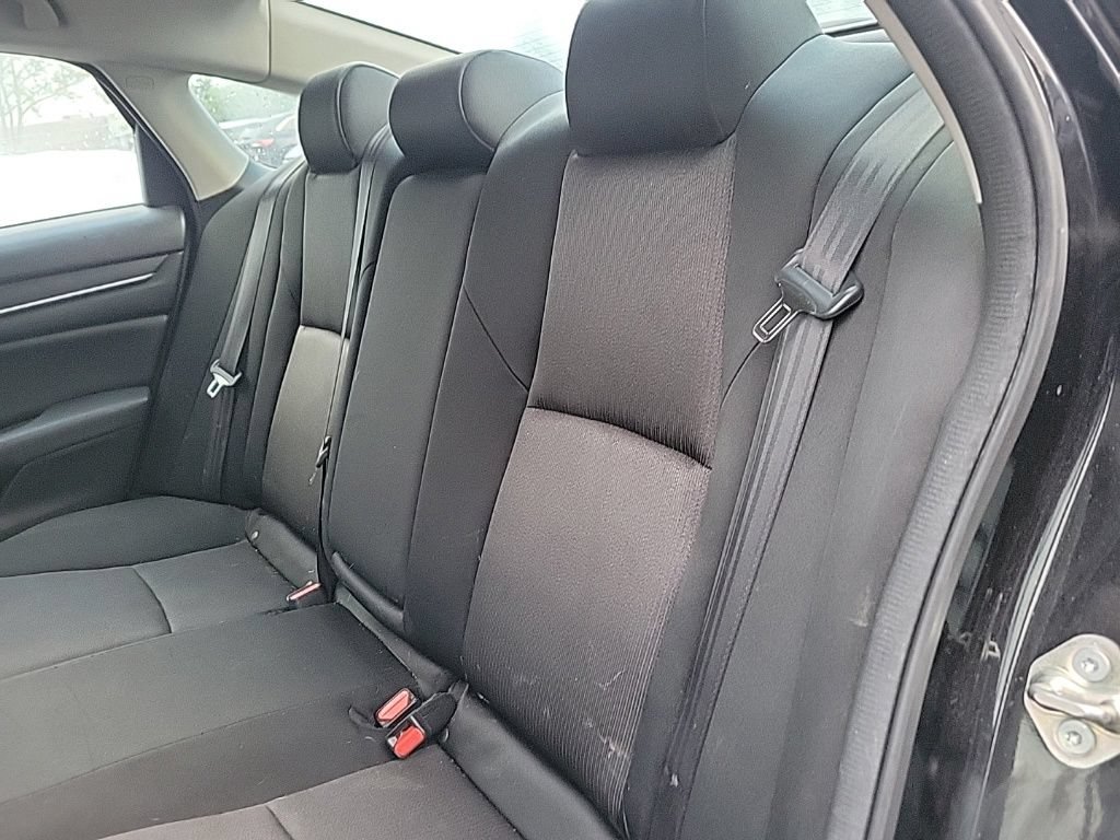 Used 2018 Honda Accord LX image 12
