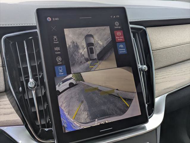 New 2026 Volvo XC90 B5 Plus w/ Protection Package image 10